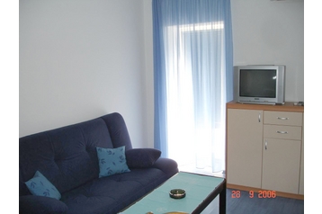 Croaţia Privát Pula, Exteriorul